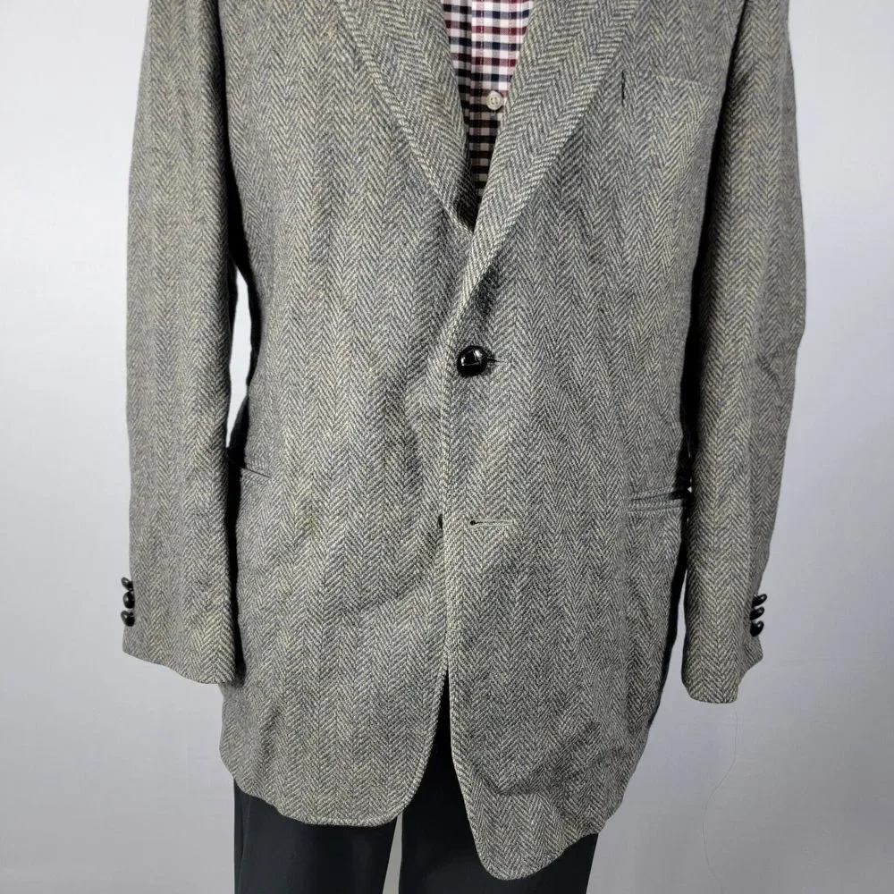 VTG Austin Manor Men's Tweed Sport Coat Blazer Two Button Gray‎ Herringbone 46L